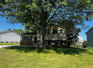 285 Parkdale Rd, West Jefferson, OH 43162