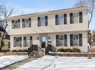 38 S Madison St, Hinsdale, IL 60521