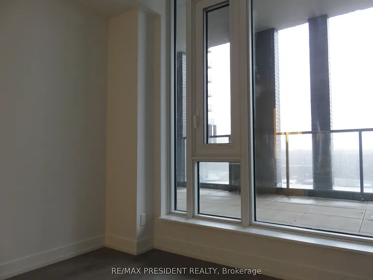 215 Veterans Dr #204 — Photo 12