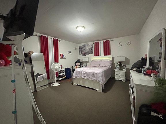 5th image of 37 Oxford Pl #1A