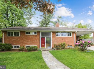 5933 Rossmore Dr, Bethesda, MD 20814