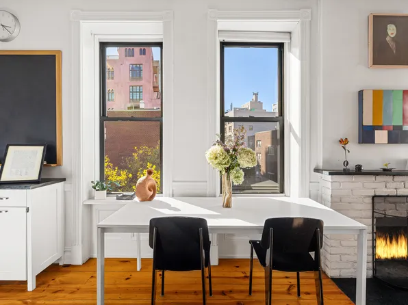 344 West 11th Street image 3 of 13