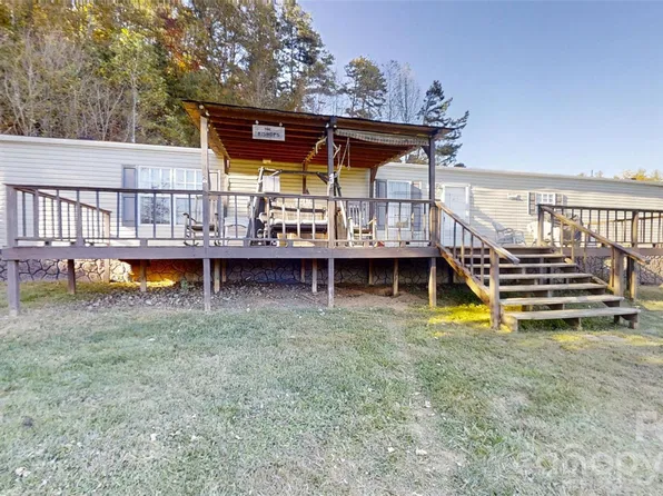 2010 Sandy Mush Rd, Marshall, NC 28753