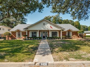 4408 Springbranch Dr, Benbrook, TX 76116