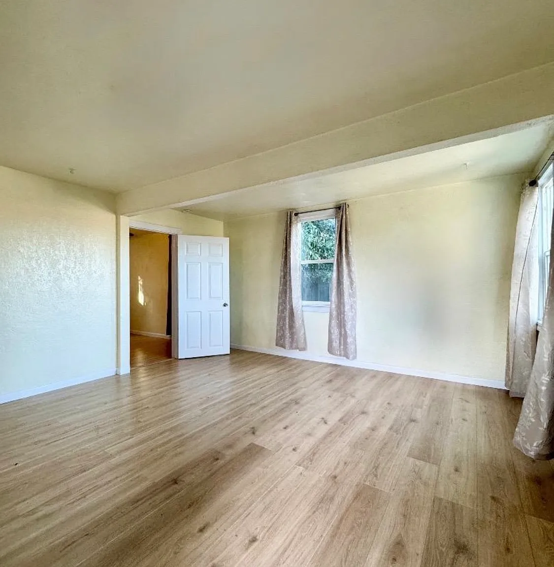 2 bed, 717 sqft, $2,250 — Photo 3