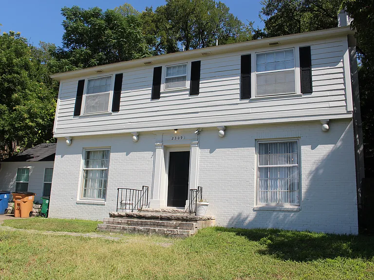 2309 Shoal Creek Blvd — Photo 2