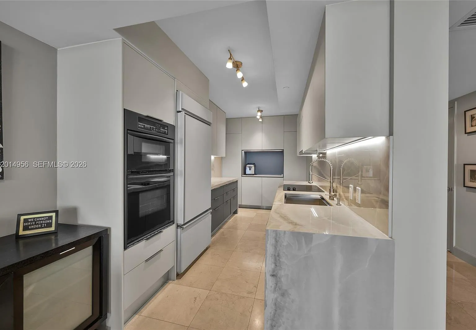 Beach Club Three Condo — Photo 4