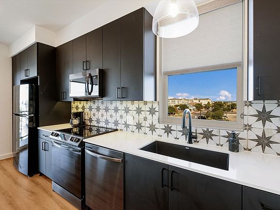 3rd image of 2165 Gabriels Pl #1314