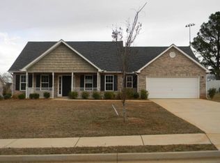 138 McArthur Dr, Locust Grove, GA 30248