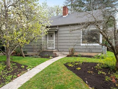 2045 Kincaid St, Eugene, OR, 97405