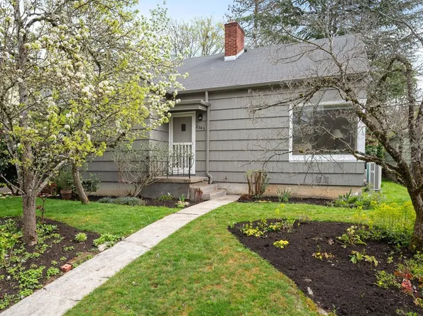 2045 Kincaid St, Eugene, OR 97405