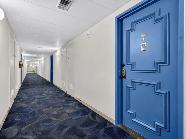 4330 Hillcrest Drive #302, Hollywood, FL 33021
