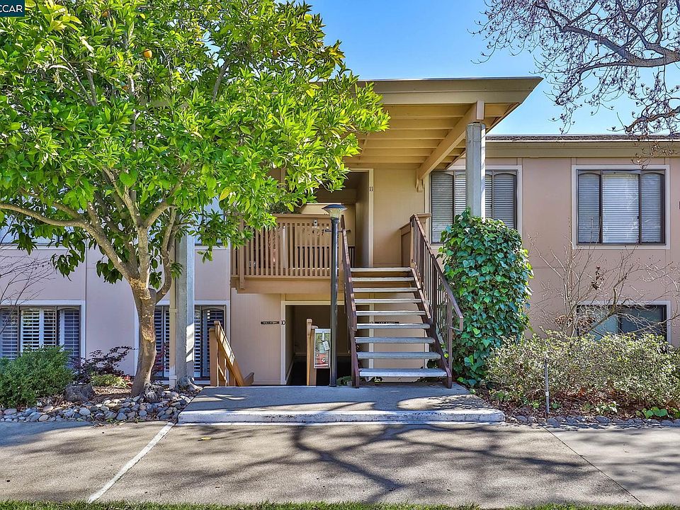 1st image of 2549 Pine Knoll Dr Unit 10