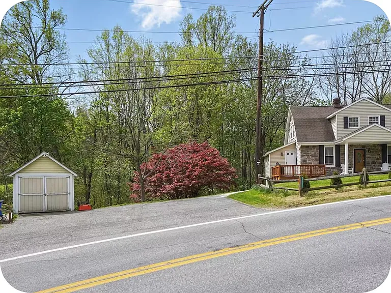 1201 Wiseburg Rd — Photo 2