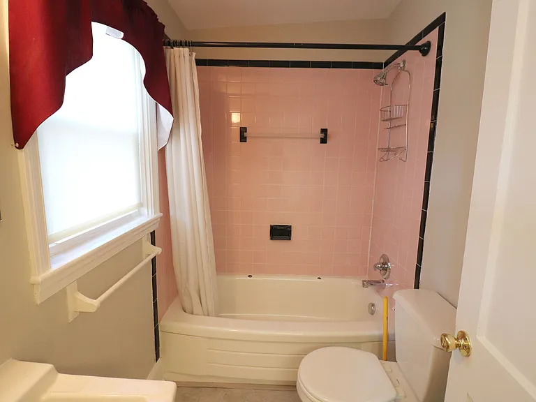 151 E Main St #2 — Photo 17