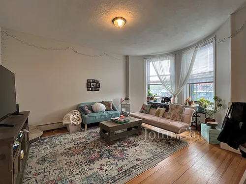 1950 Beacon St #3 Photo 1