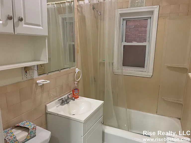 35A Harvard St #1 — Photo 13