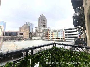 214 E Travis St APT 205, San Antonio, TX 78205