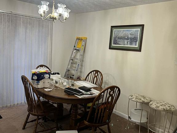 5th image of 204 Woodland Ave