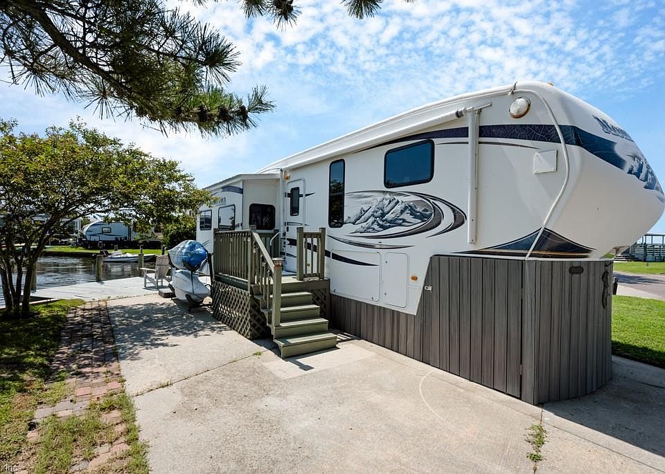 1st image of 3665 Sandpiper Rd #96