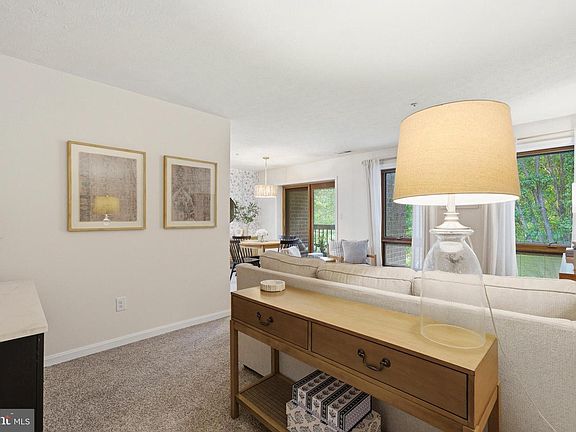 5th image of 44792 Locust Ridge Ct APT 854