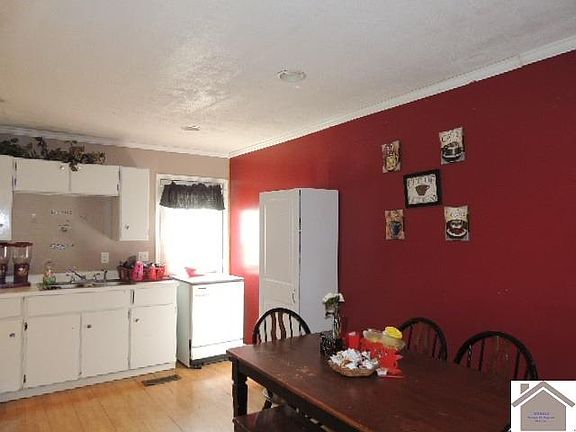 5th image of 1001 S 14th St