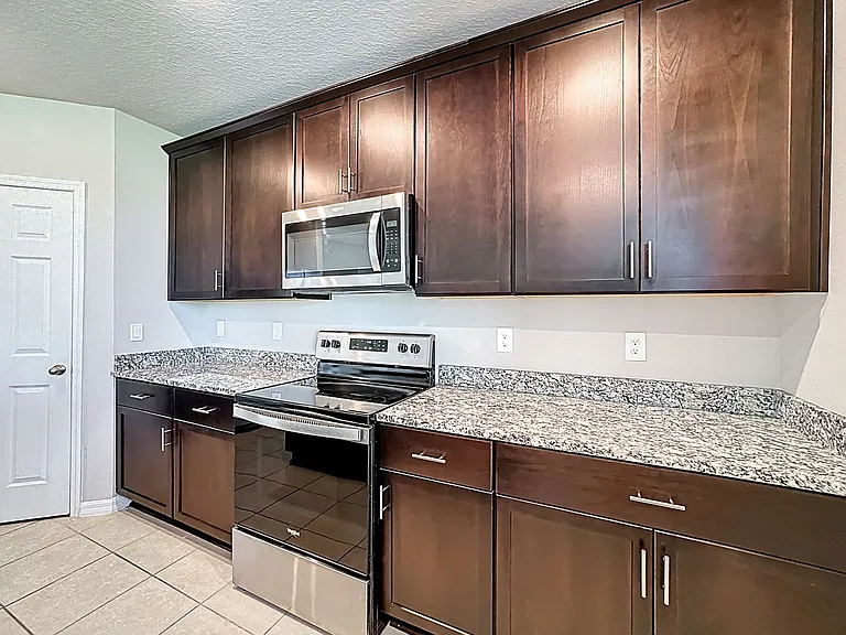 5251 Meredrew Ln — Photo 15