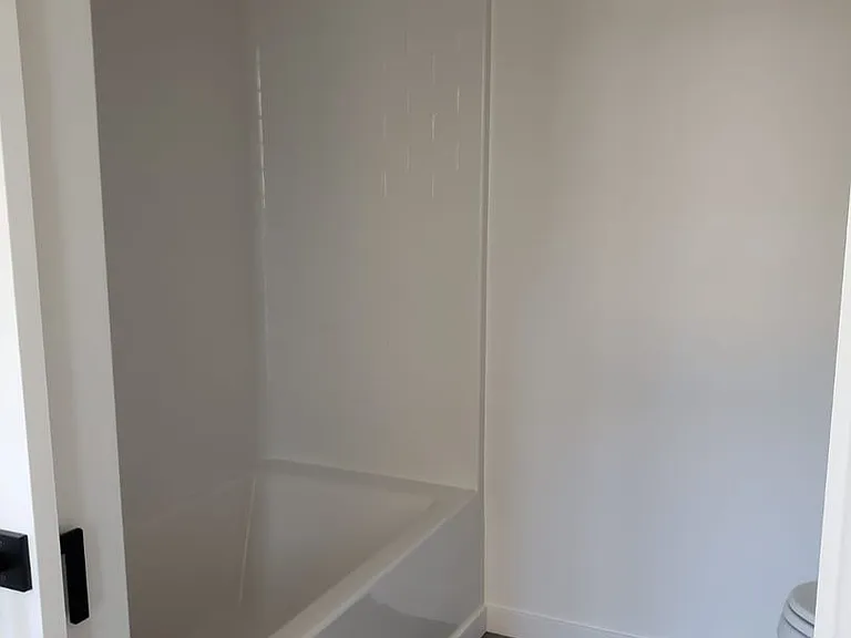 632 McCorkle Ave — Photo 2