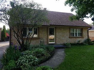 3760 Scott St, Schiller Park, IL 60176