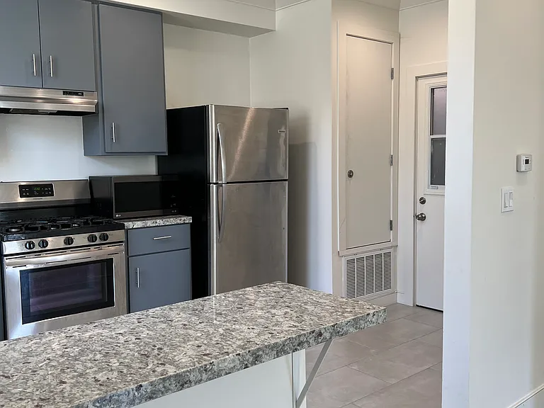 1348 Dolores St #4 — Photo 2