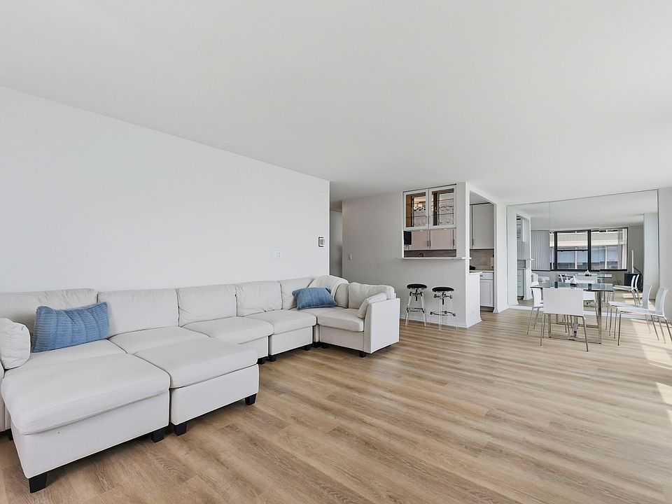 Family Room/Dining Area