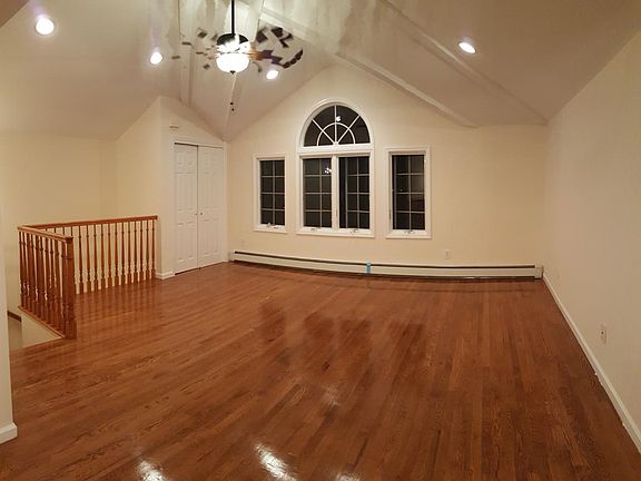 2nd image of 14923 23rd Ave Floor 2