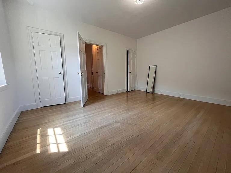 31 Park St #6 — Photo 12