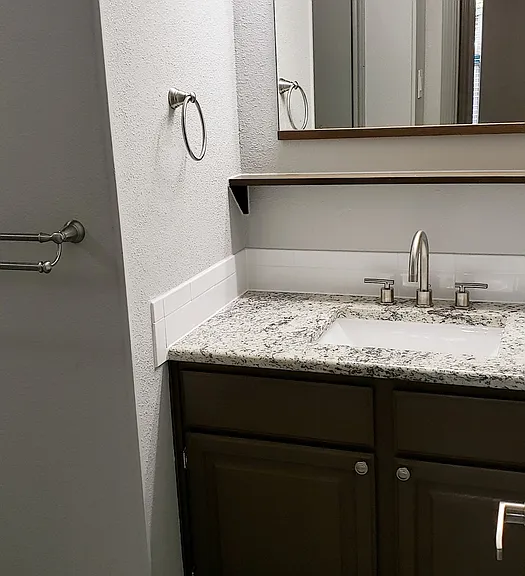 9210 Fishers Hill Dr — Photo 15