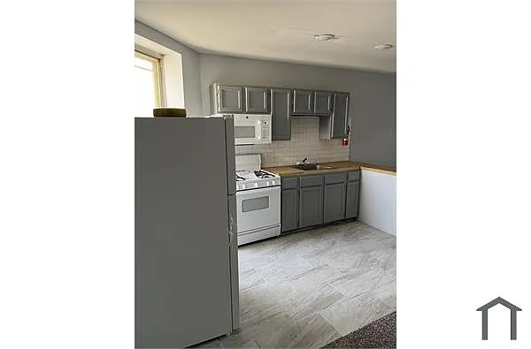 Building Photo - 1459 S 52nd St #2