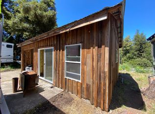 10 Marion Ln, Leggett, CA 95585