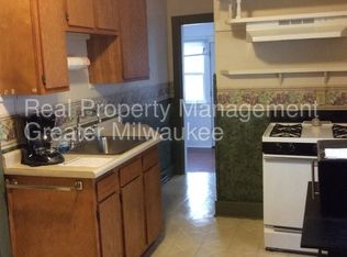 118 Dunbar Ave, Waukesha, WI 53186