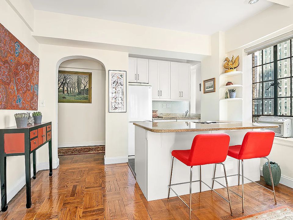 1st image of 140 E 40th St APT 12E