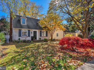 831 Beechwood Rd, Lower Merion, PA 19083