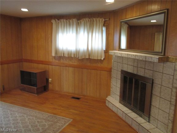 3rd image of 5971 Northview Dr