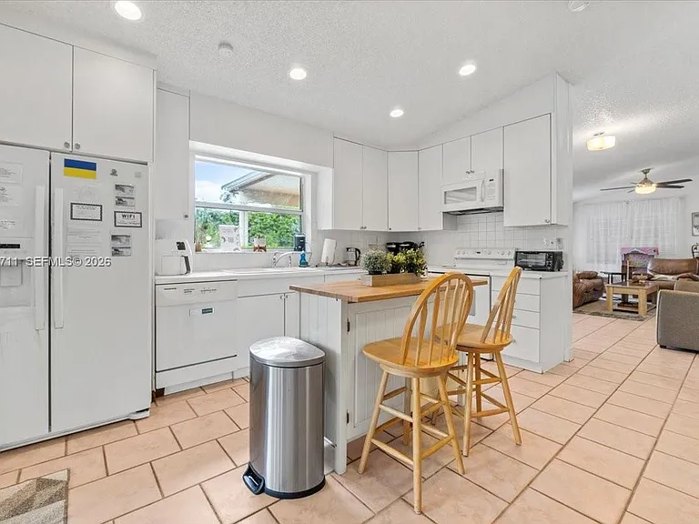 2650 Scott St — Photo 7