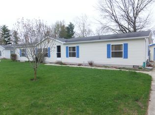 25833 Jill St, Edwardsburg, MI 49112