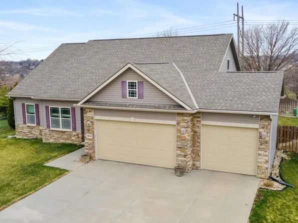 9210 S 17th St, Bellevue, NE 68147
