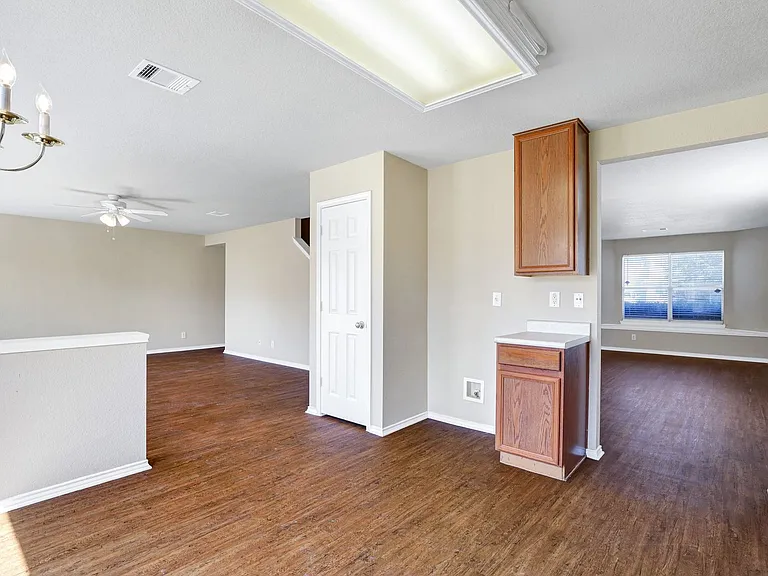 7603 Allendate Peak — Photo 11