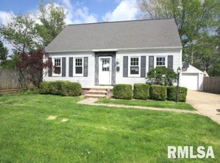 607 Ridge St, Washington, IL 61571