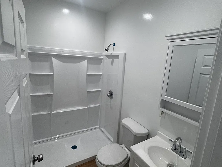 420 Lincoln Ave #A — Photo 8