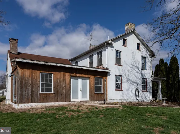 5370 Harmony Grove Rd, Dover, PA 17315