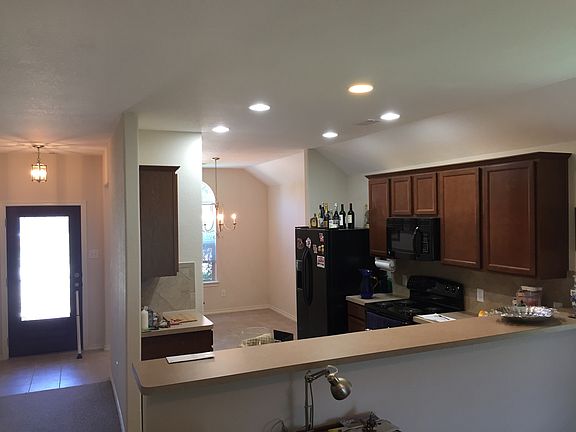 Kitchen, dining, entry