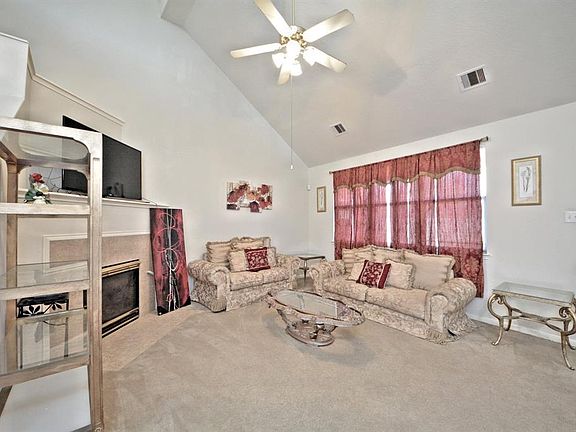 5th image of 4823 Montclair Hill Ln
