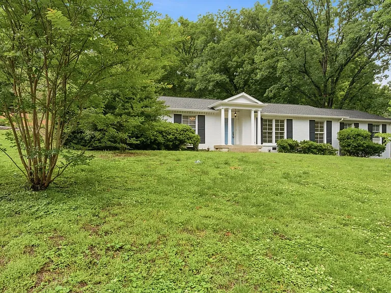5724 Knob Rd — Photo 3